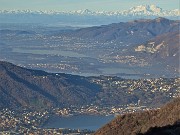 11 Vista dalla Forcella Alta verso i laghi di Lecco fin verso il Monte Rosa